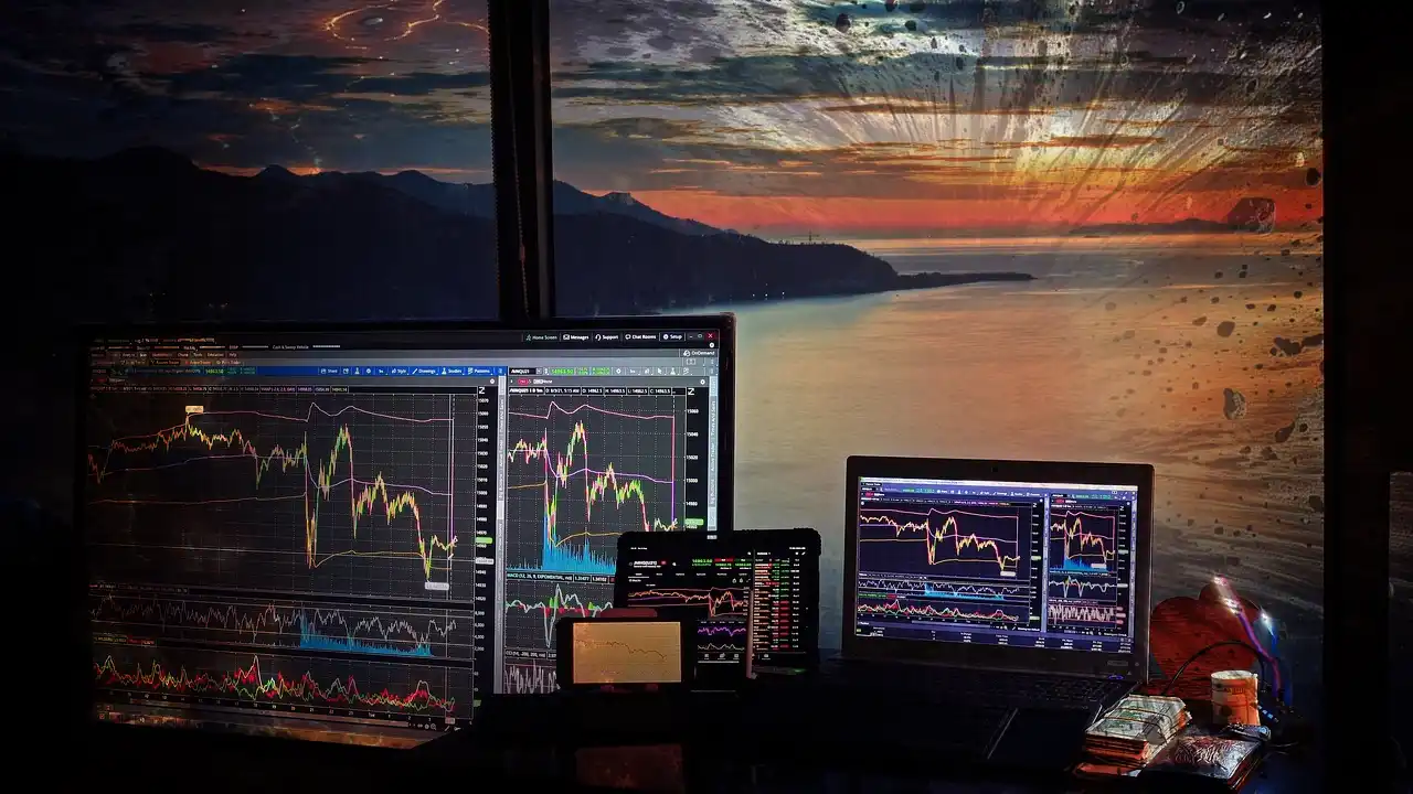 ¡Caída del Dow y Nasdaq en Corrección por Débil Informe de Empleos!